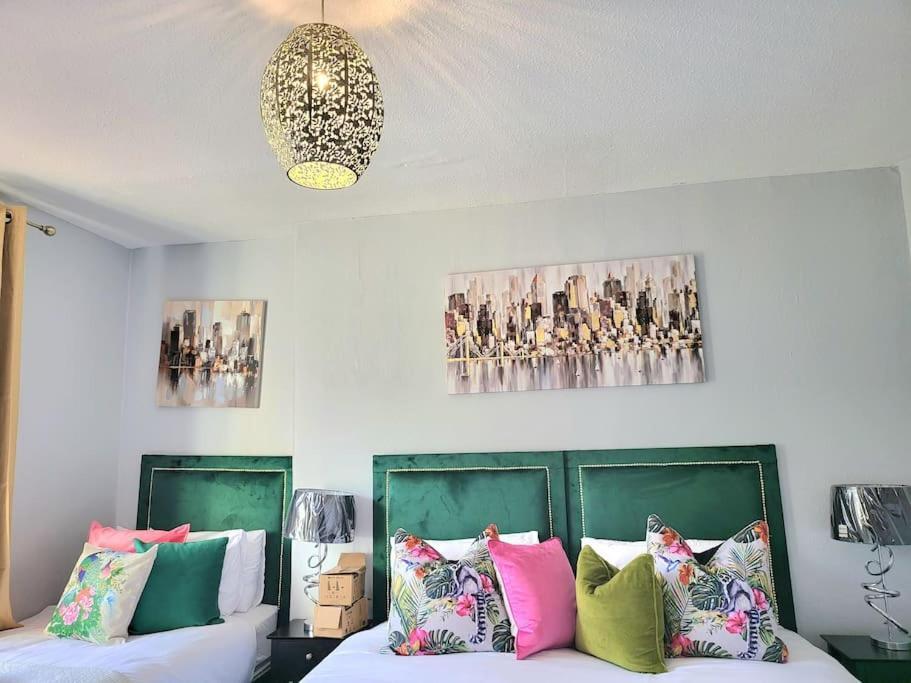 4 Bedrooms Apartment By Sensational Stay Short Lets & Serviced Accommodation EDI Exterior foto
